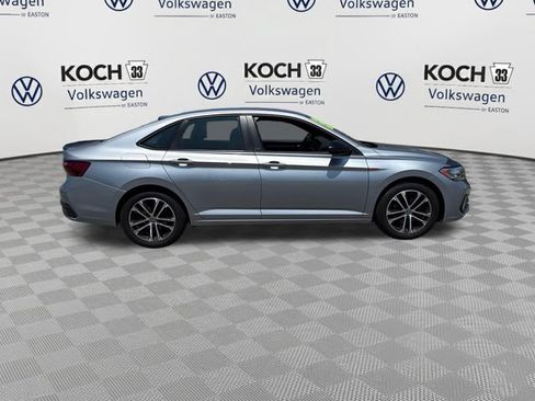 Used 2024 Volkswagen Jetta Sport FWD image 9