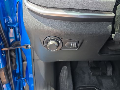 New 2025 Jeep Compass Sport image 20