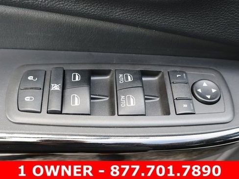 Used 2021 Jeep Cherokee Latitude Plus image 10