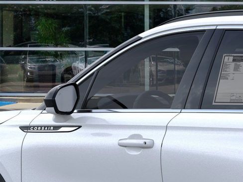 New 2026 Lincoln Corsair Premiere image 20