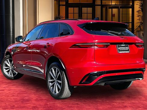 Used 2024 Jaguar F-PACE R-Dynamic S image 9