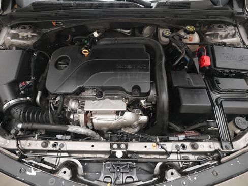 Used 2020 Chevrolet Malibu LT FWD image 3