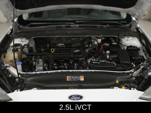 Used 2018 Ford Fusion S FWD image 3