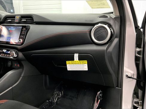New 2025 Nissan Versa SR w/ Trunk Package FWD image 65
