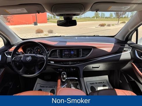Used 2021 Buick Enclave Avenir w/ Avenir Technology Package AWD/4WD image 16