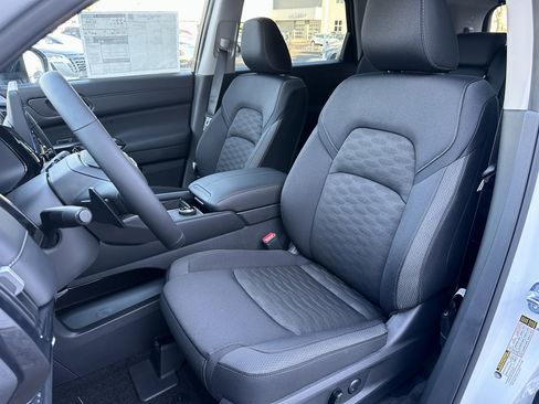 New 2026 Nissan Pathfinder SV image 30