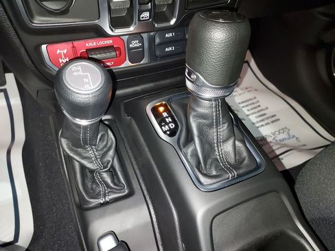 New 2026 Jeep Gladiator Mojave AWD/4WD image 25
