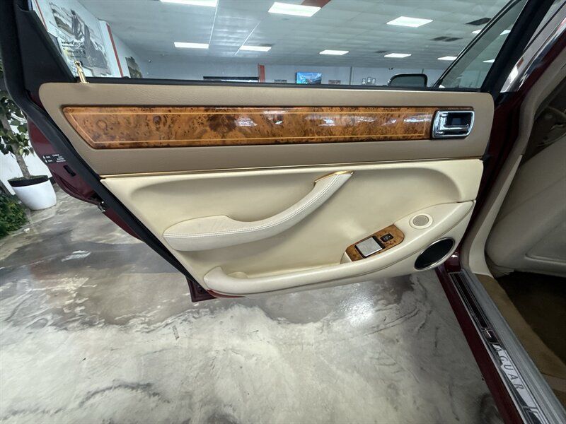 Used 1997 Jaguar XJ Vanden Plas RWD image 23