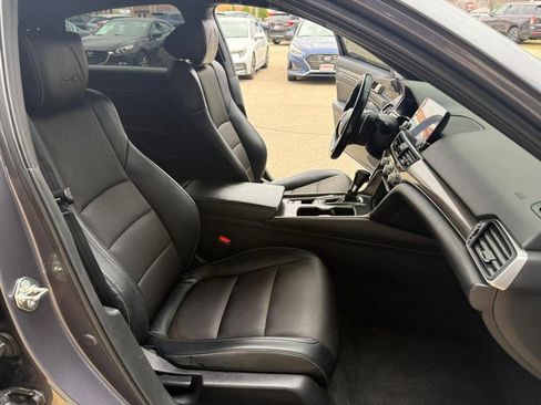 Used 2018 Honda Accord Sport image 23