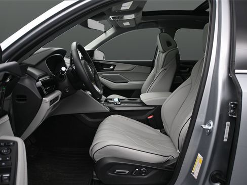 Certified 2026 Acura MDX SH-AWD w/ Advance Package image 7