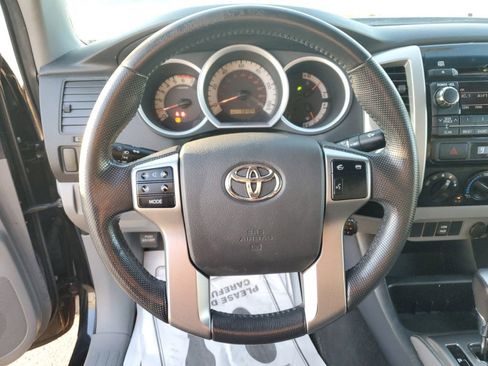 Used 2012 Toyota Tacoma 4x4 Access Cab image 15