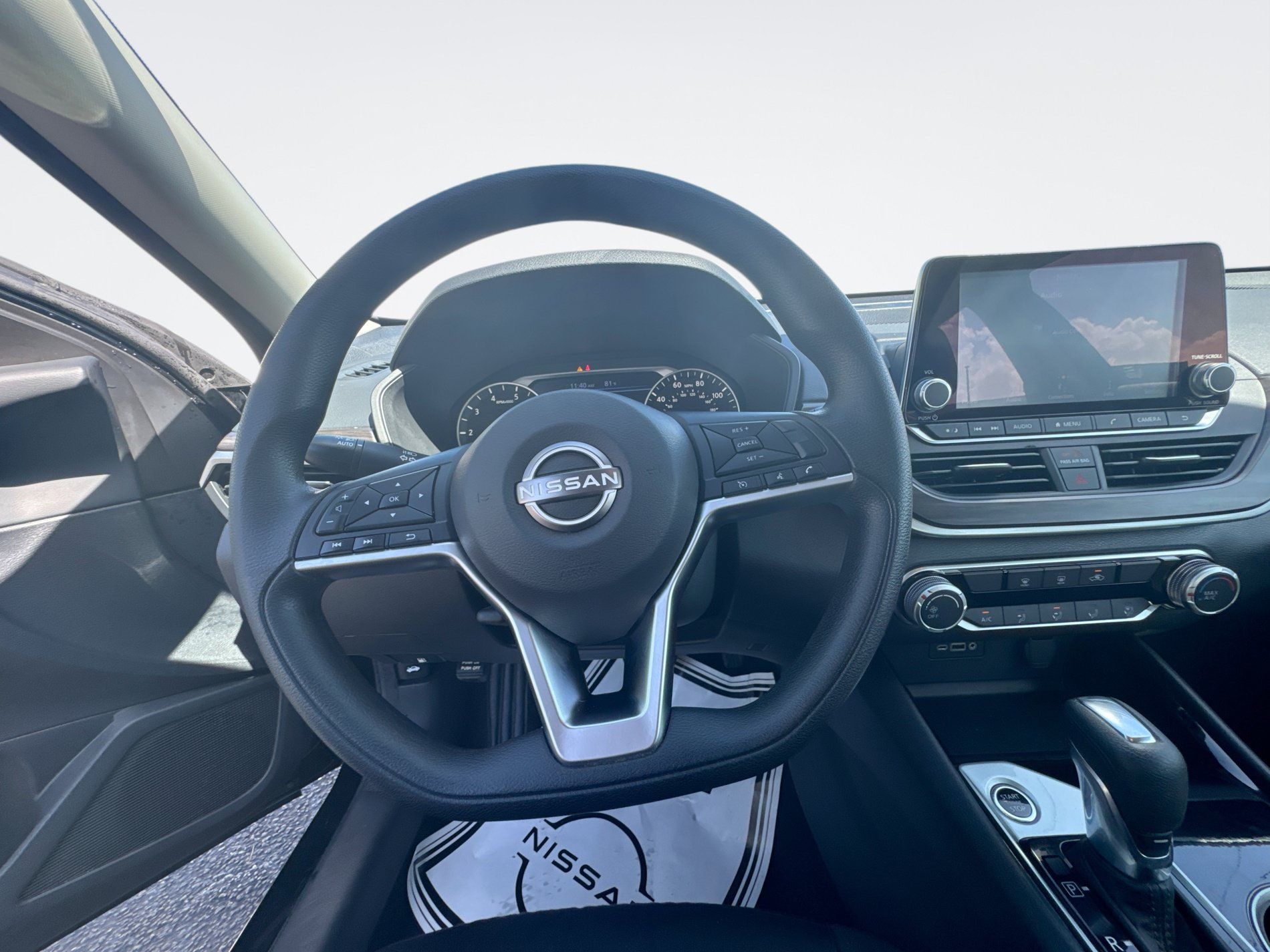 Certified 2024 Nissan Altima 2.5 SV FWD image 16