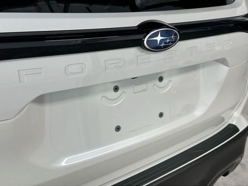 Used 2025 Subaru Forester Limited AWD/4WD image 10