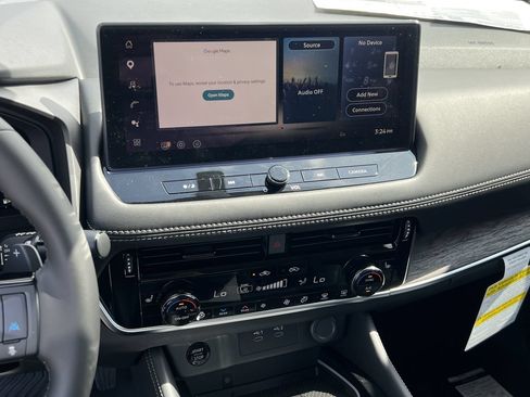 New 2026 Nissan Rogue Platinum w/ Platinum Premium Package AWD/4WD image 10