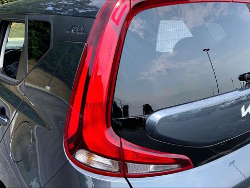 Used 2022 Kia Soul LX w/ Technology Package FWD image 27