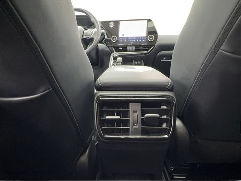 Used 2025 Lexus NX 250 FWD w/ Premium Package image 40