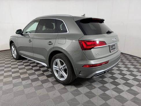 Used 2023 Audi Q5 e Premium Plus w/ Premium Plus Package AWD/4WD image 3