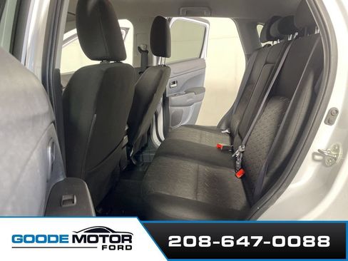 Used 2024 Mitsubishi Outlander Sport ES AWD/4WD image 19