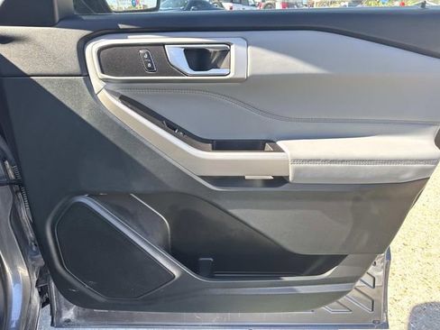 Used 2023 Ford Explorer XLT w/ Equipment Group 202A image 12