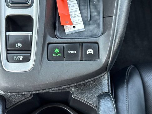 Used 2019 Honda Insight Touring image 23