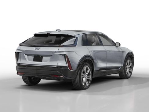 New 2024 Cadillac Lyriq Luxury w/ LPO, Floor Liner Package image 2