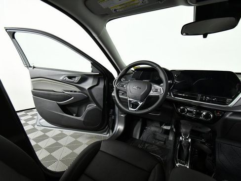 New 2026 Chevrolet Trax ACTIV image 19