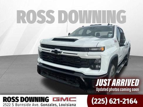 Used 2024 Chevrolet Silverado 2500 Custom w/ Custom Value Package AWD/4WD image 1