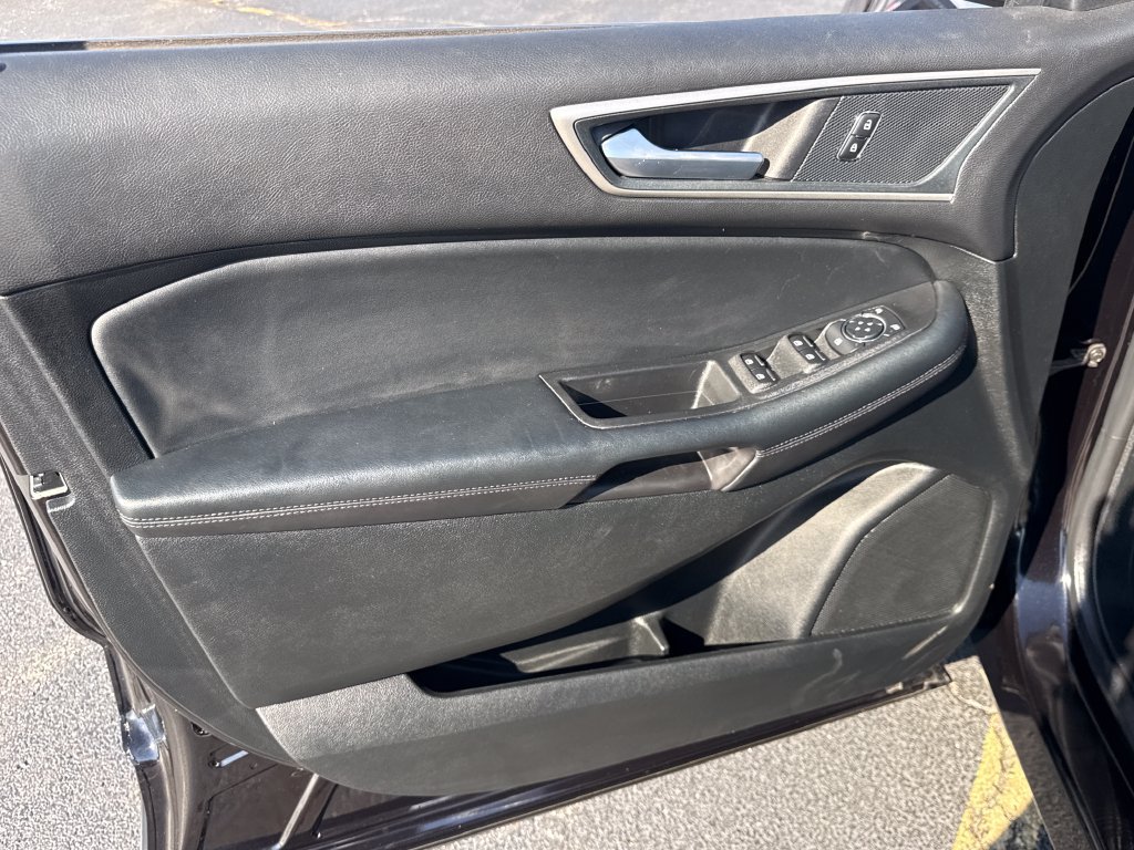 Used 2024 Ford Edge SEL w/ Convenience Package AWD/4WD image 30