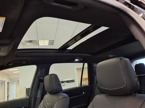 Certified 2022 Cadillac XT6 Premium Luxury w/ Technology Package image 23