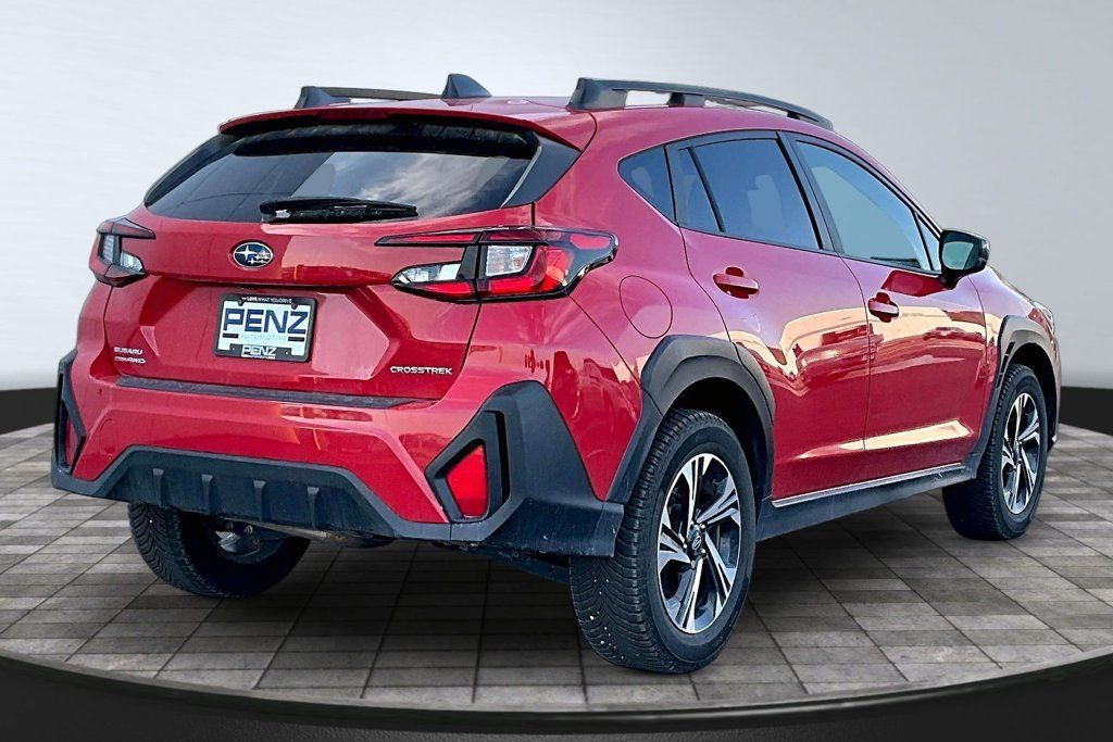 Used 2024 Subaru Crosstrek 2.0i Premium AWD/4WD image 6