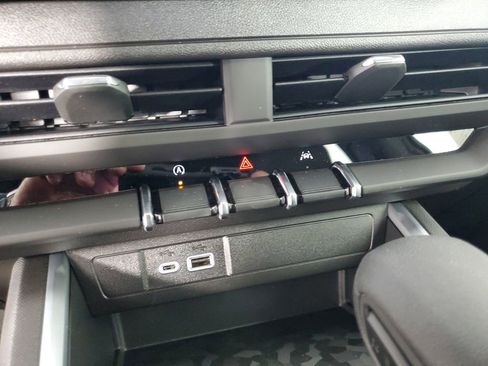 New 2026 Chevrolet Colorado Trail Boss AWD/4WD image 23