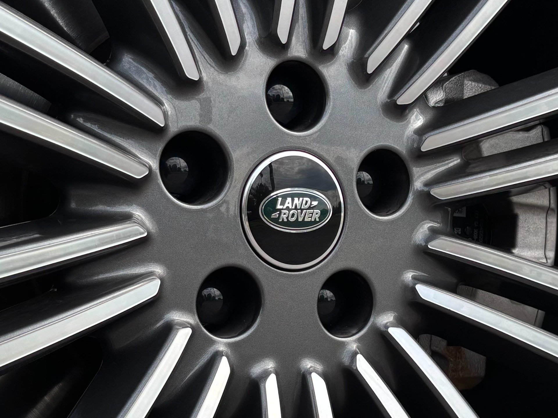 Used 2025 Land Rover Range Rover SE AWD/4WD image 49
