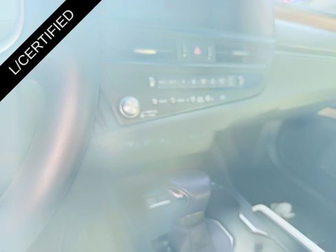 Used 2025 Lexus ES 350 w/ Premium Package image 16
