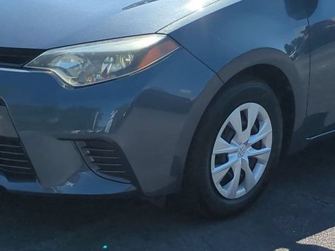 Used 2016 Toyota Corolla LE FWD image 9