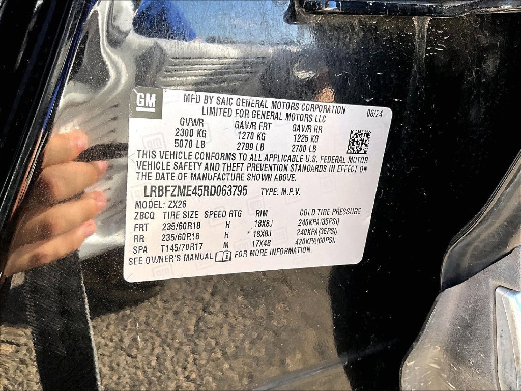 Used 2024 Buick Envision Preferred AWD/4WD image 23
