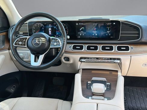 Used 2021 Mercedes-Benz GLS 450 4MATIC image 19