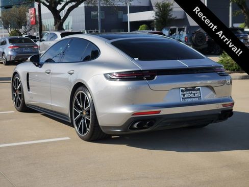 Used 2020 Porsche Panamera GTS image 5