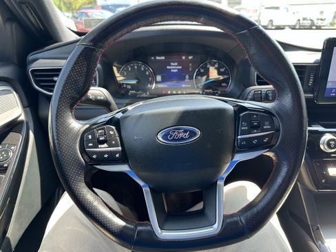 Used 2023 Ford Explorer ST-Line w/ Class IV Trailer Tow Package AWD/4WD image 14