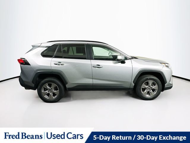 Used 2023 Toyota RAV4 XLE AWD/4WD image 10