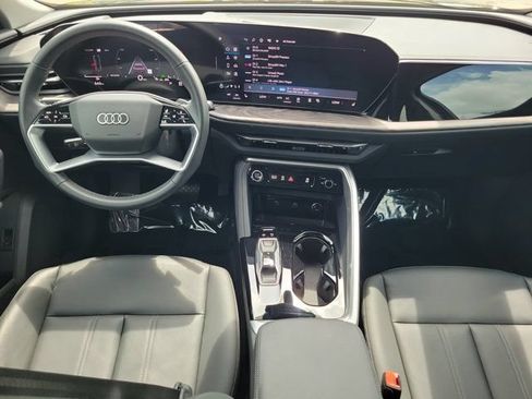 Certified 2025 Audi Q5 Premium w/ Convenience Package AWD/4WD image 2