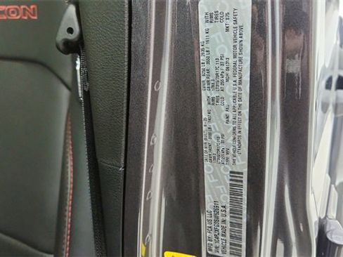 Used 2025 Jeep Wrangler Unlimited Rubicon image 62