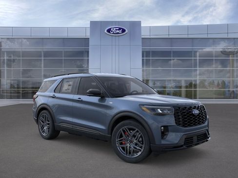 New 2026 Ford Explorer ST-Line w/ ST-Line Street Pack RWD image 7