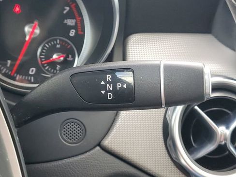 Used 2018 Mercedes-Benz GLA 250 4MATIC image 24