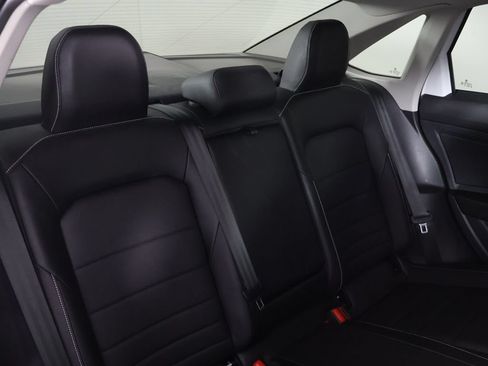 Used 2023 Volkswagen Jetta SE FWD image 29