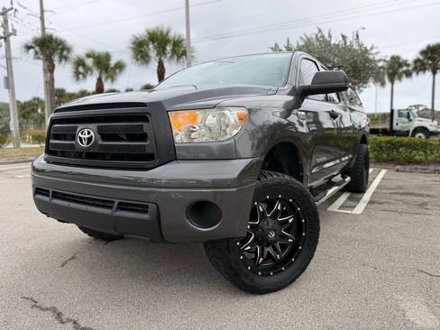 Used 2012 Toyota Tundra 4x4 Double Cab image 2