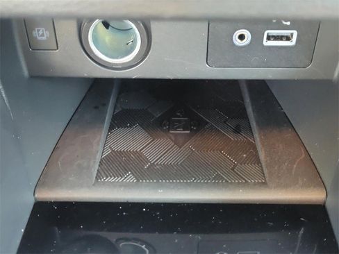 Certified 2025 Nissan Versa SV w/ Trunk Package image 23