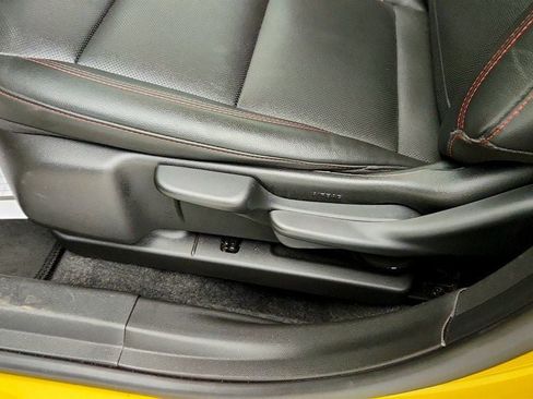 Used 2024 Chevrolet Trax RS w/ Driver Confidence Package FWD image 12