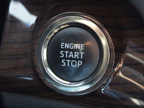Used 2013 Toyota Avalon Limited FWD image 10