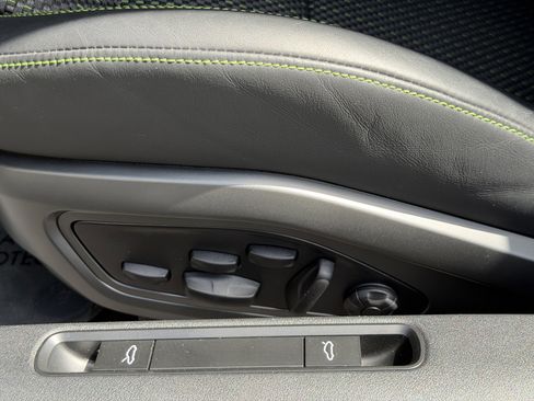 Certified 2024 Porsche 911 Carrera T RWD image 23