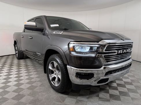 Used 2022 RAM 1500 Laramie AWD/4WD image 7